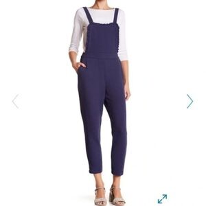 june & hudson ruffle front jumpsuit navy size small
